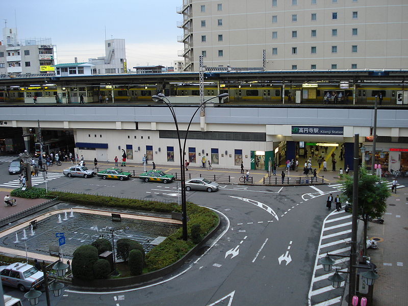 高円寺　南口ロータリー